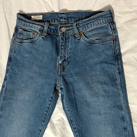 Men Levis Premium 511 Slim Fit Jeans Dark Indigo Wash Durable Denim 28 x 32 - Picture 3 of 14